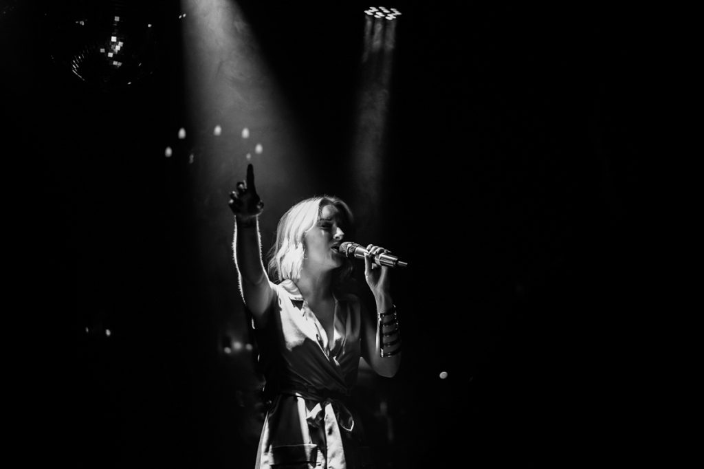Alice Ella concert London
