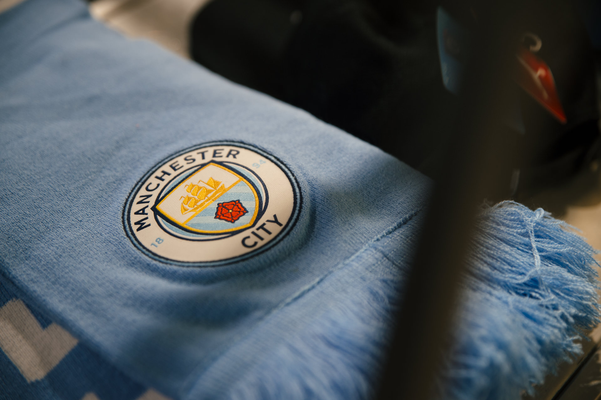 manchester city scarf details